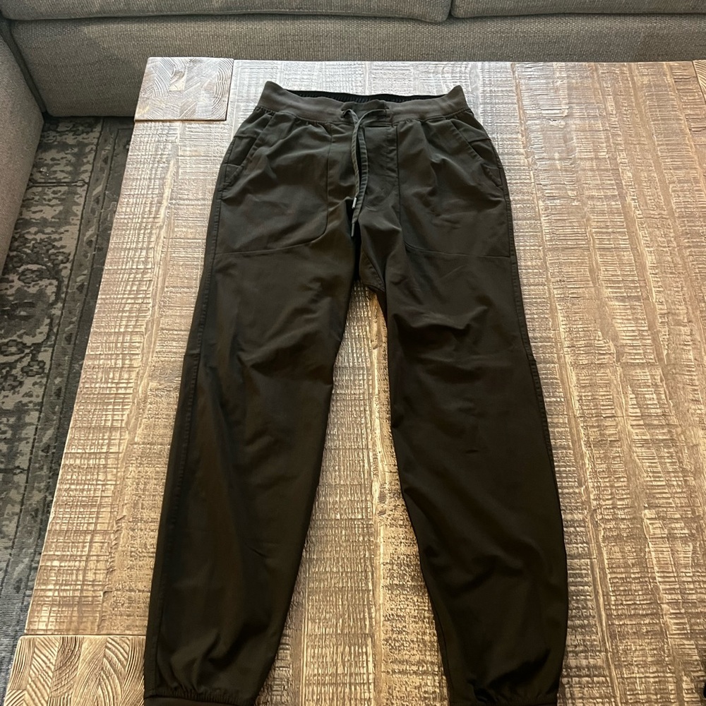 Lululemon Men’s ABC regular jogger